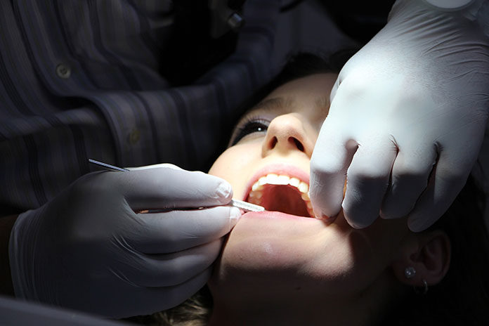 Czym warto kierować się przy wyborze gabinetu stomatologicznego?