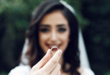 Modna biżuteria na ślub? Wybierz tę właściwą!