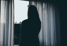 Jak wybrać odpowiednie karnisze do domu?