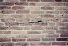 Gdzie zastosować tapetę imitującą cegłę