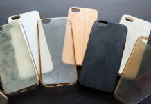 4 akcesoria, w które warto wyposażyć smartfon akcesoria