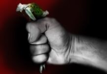 Jaka jest kara za robienie paznokci w domu? Jaka jest kara za robienie paznokci w domu?